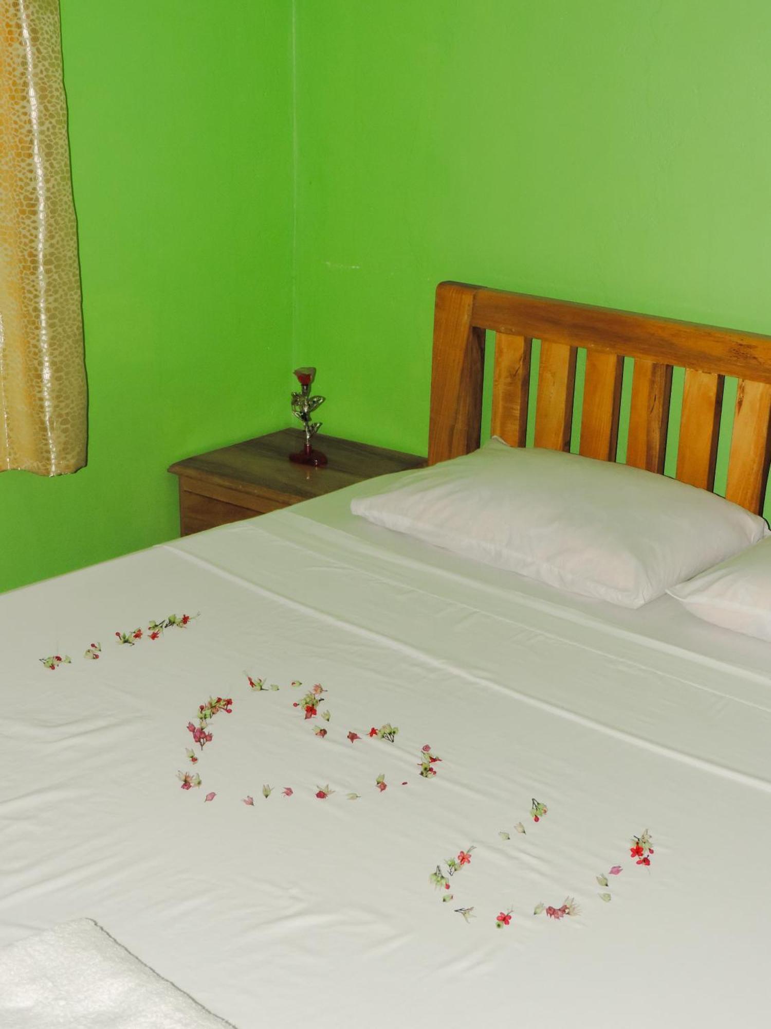 Goldsky Seaview Resort Сан-Хуан Екстер'єр фото